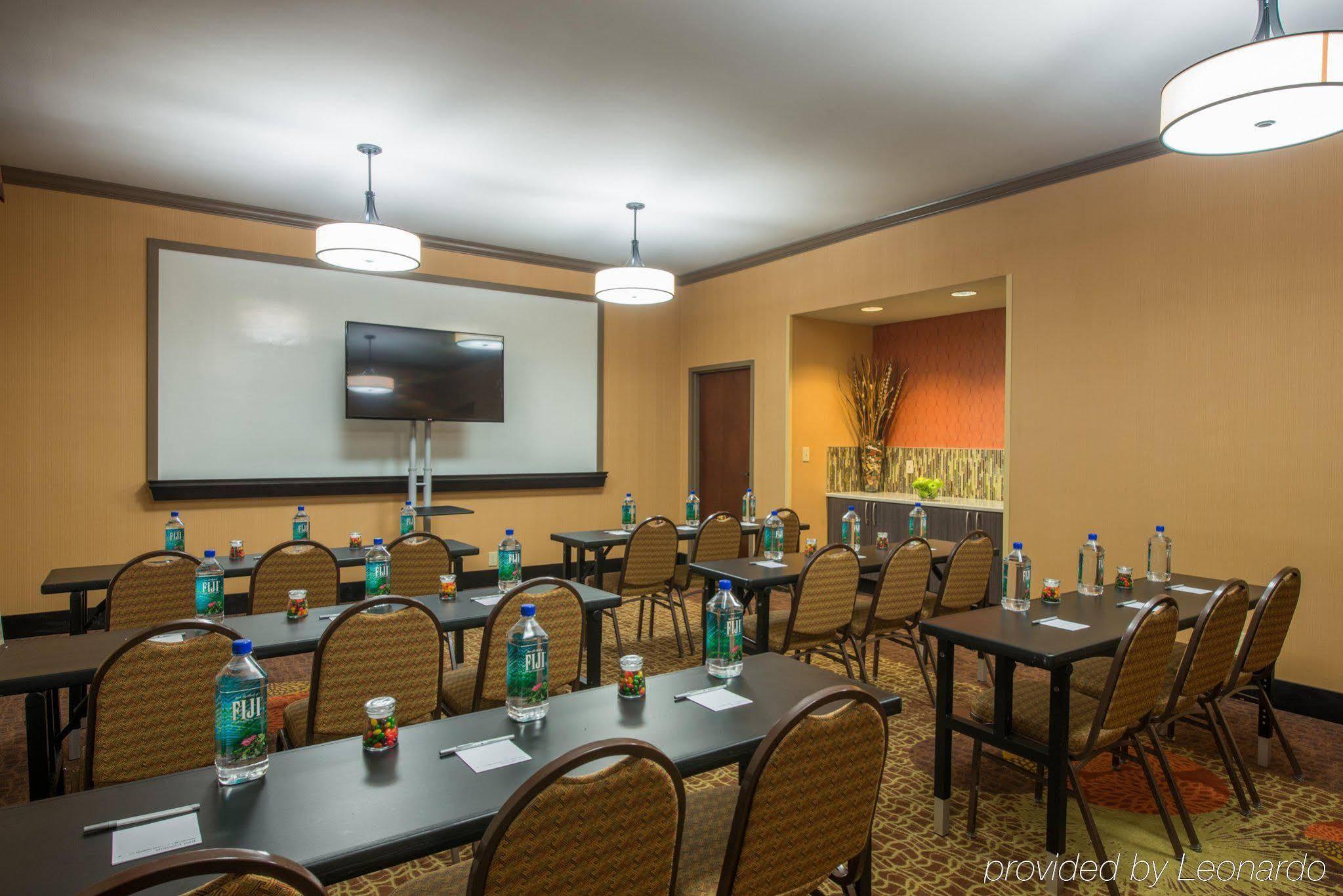 Hampton Inn Greenwood Buitenkant foto