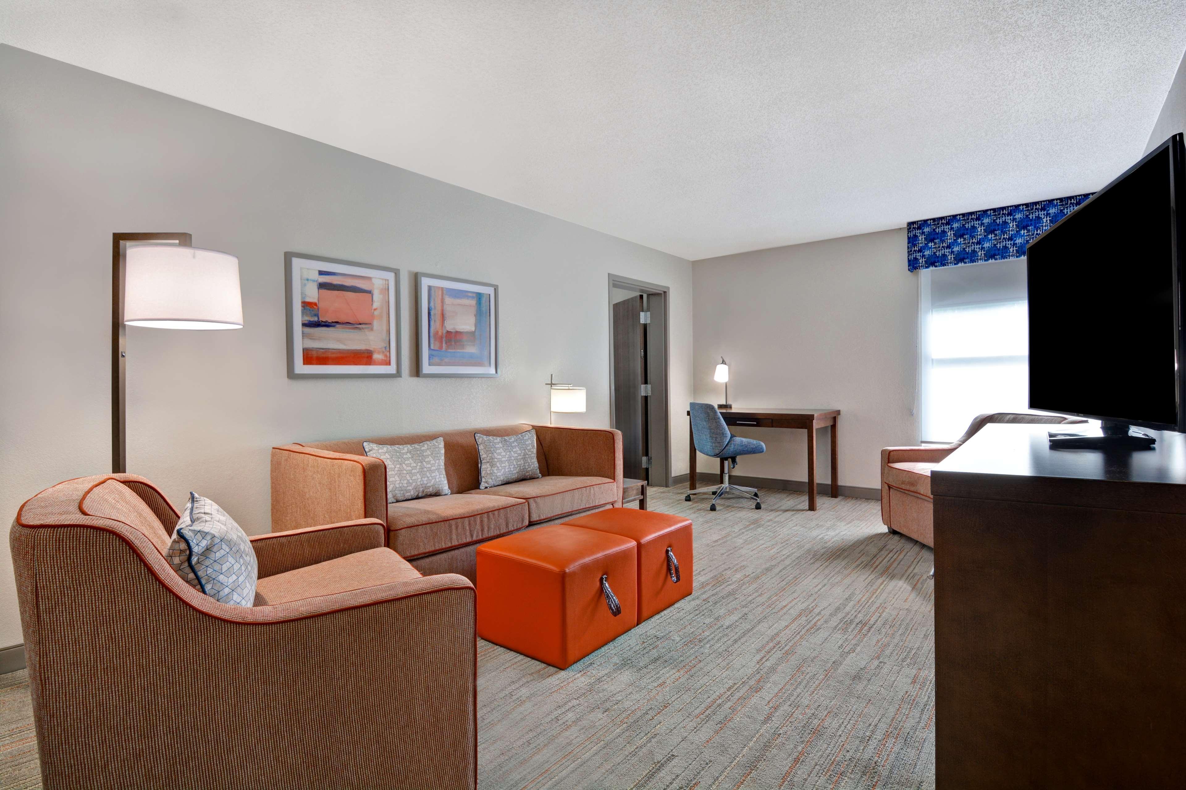 Hampton Inn Greenwood Buitenkant foto