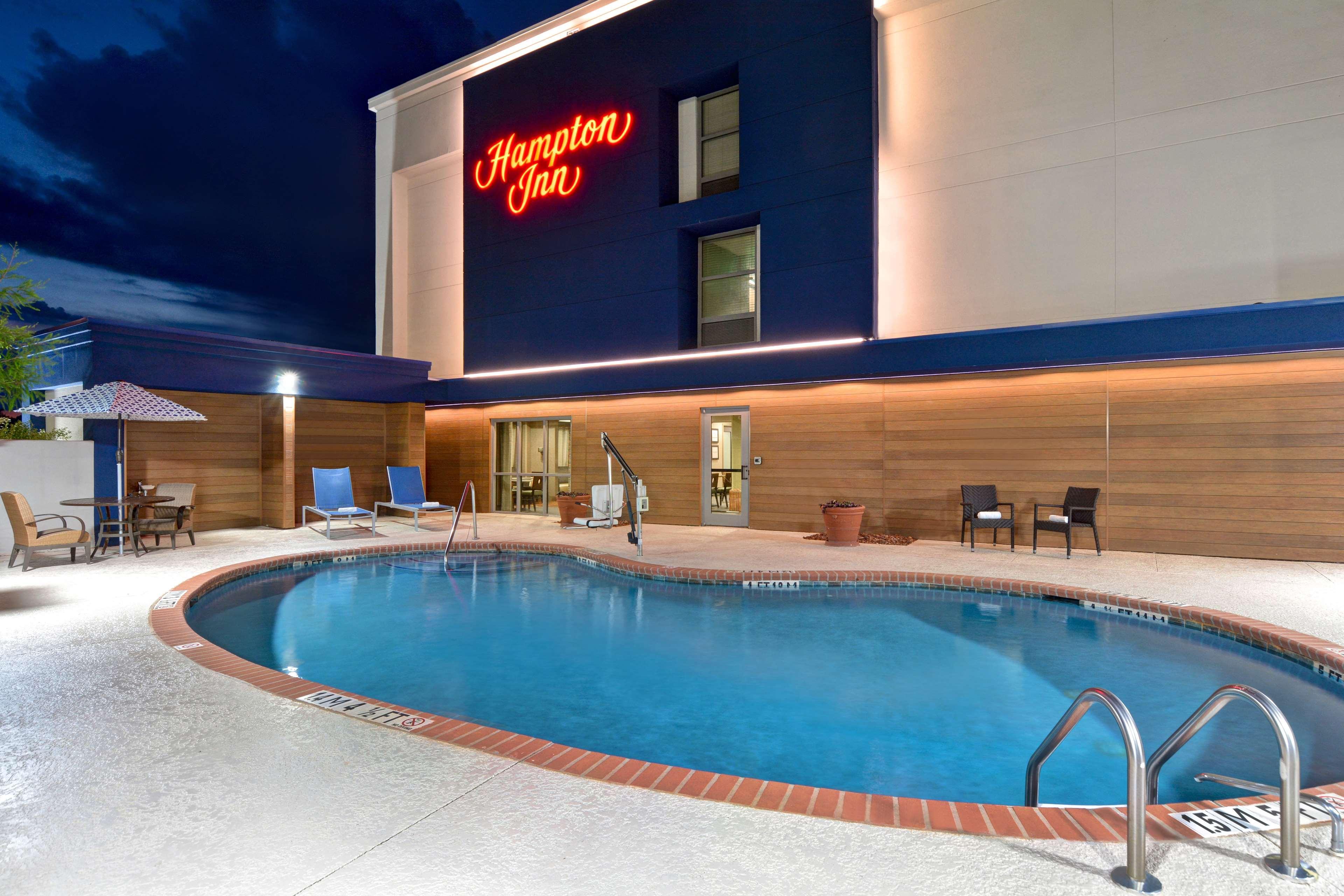 Hampton Inn Greenwood Buitenkant foto